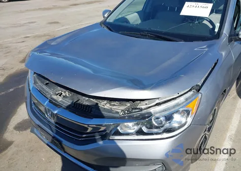 2017 Honda Accord Sedan Lx z USA, uszkodzony, nr VIN 1HGCR2F30HA267369